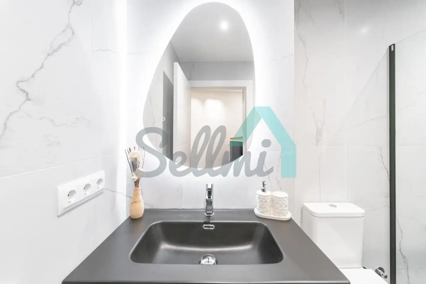 Baño de Planta baja de alquiler en Noreña con Calefacción, Amueblado y Internet