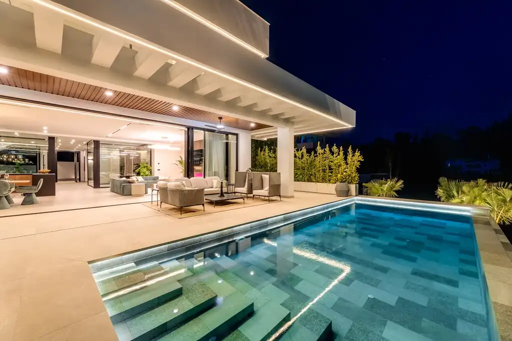 Villa con piscina in vendita a El Madroñal, imagen 5