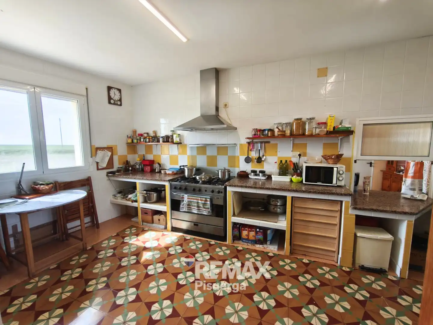 Cocina de Edificio en venta en Pozoantiguo