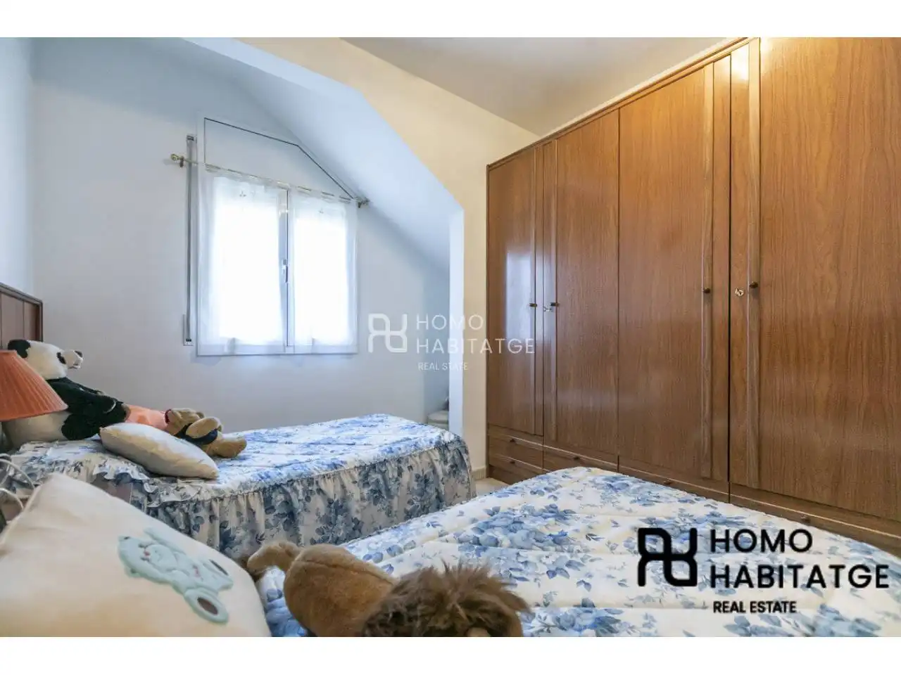 Dormitori de Casa o xalet en venda en Sabadell amb Aire condicionat, Calefacció i Terrassa