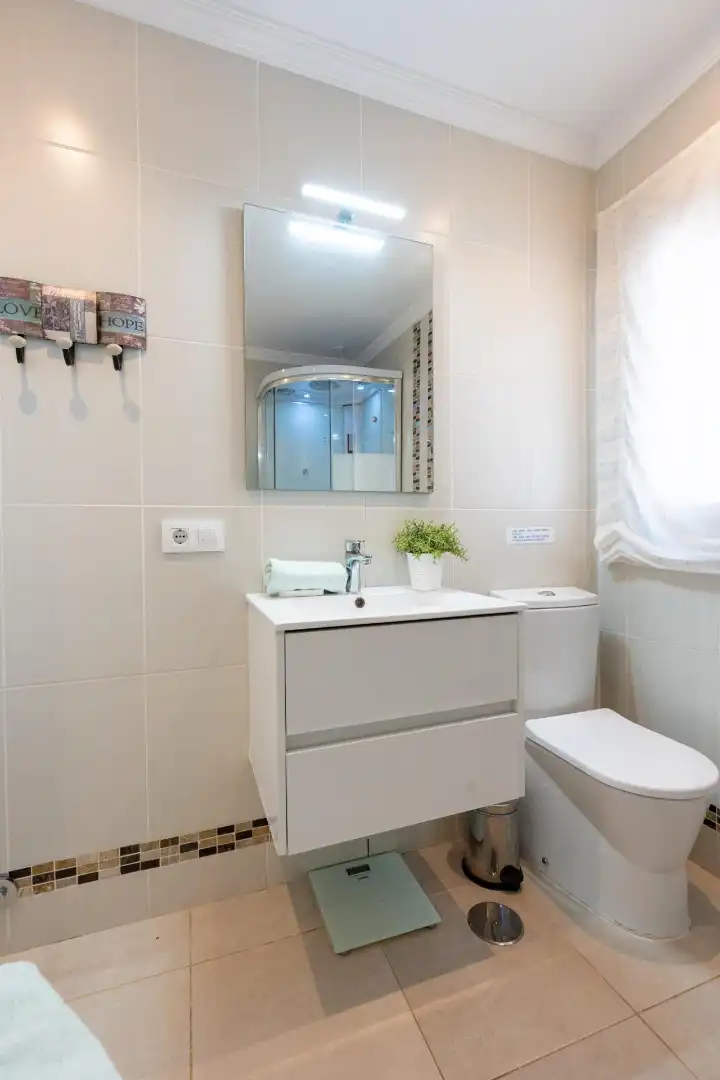 Bany de Casa o xalet en venda en San Miguel de Abona amb Aire condicionat, Jardí privat i Terrassa