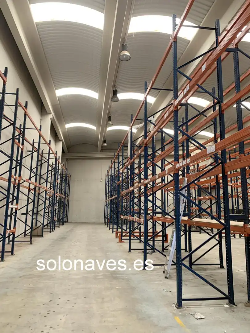 Nave industrial de alquiler en Zaragoza con Calefacción