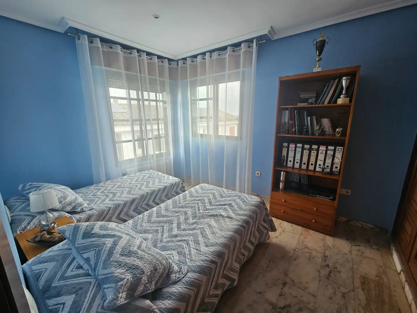Dormitori de Casa o xalet en venda en Cáceres amb Aire condicionat, Calefacció i Jardí privat