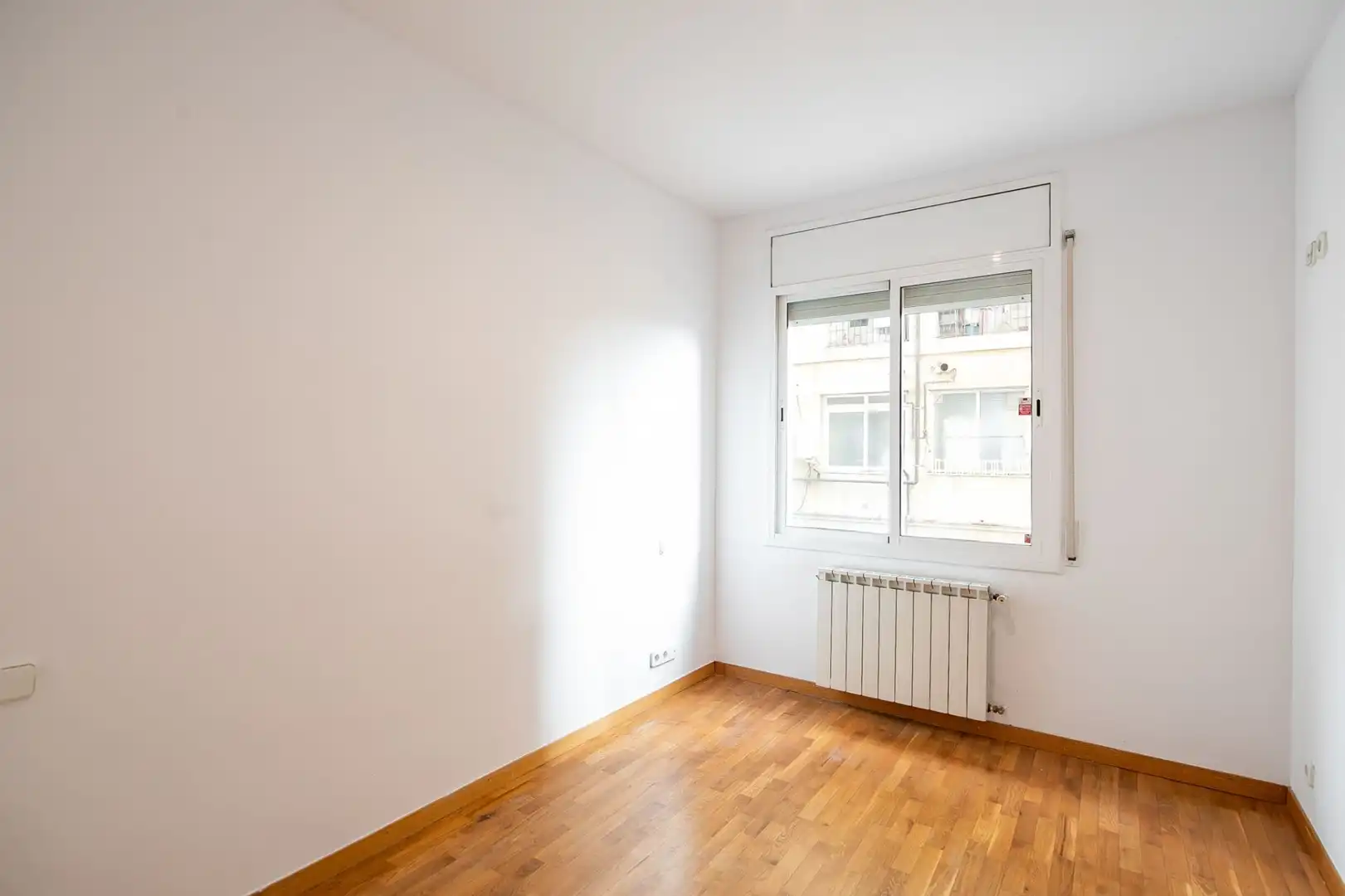 Habitación de Piso en venta en Barcelona con Aire acondicionado y Calefacción