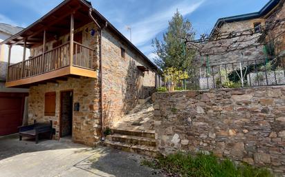 Vista exterior de Casa o xalet en venda en Molinaseca amb Calefacció, Terrassa i Traster