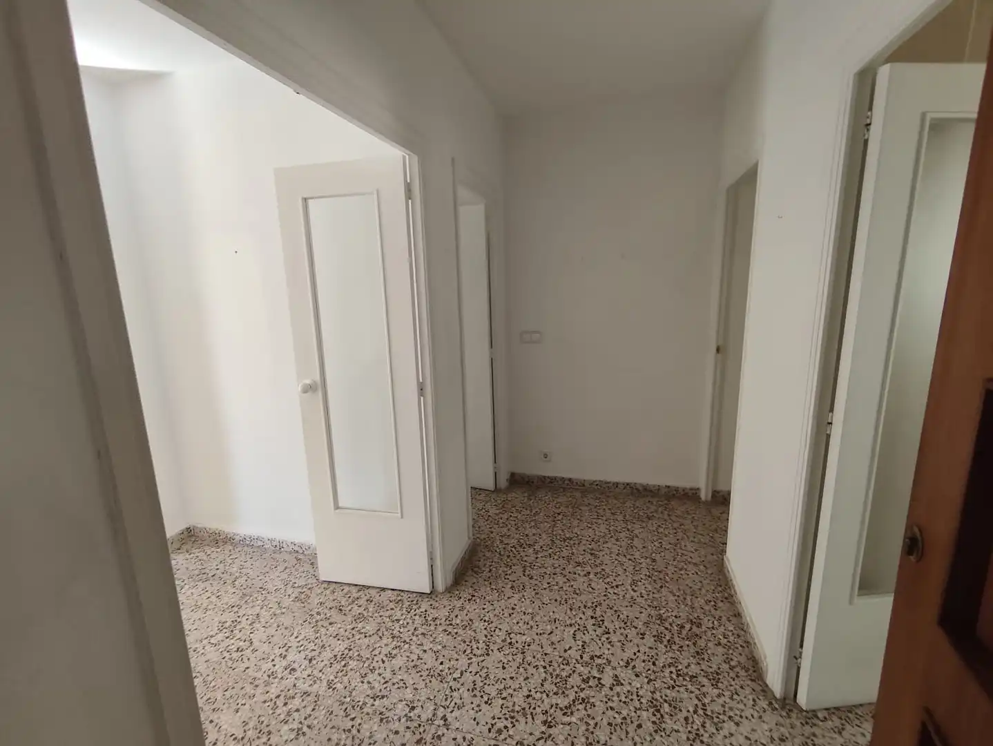 Wohnung zum Verkauf in Alcantarilla mit Klimaanlage und Balkon