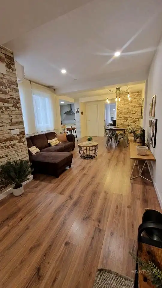 Wohnung zur Miete in Moncada mit Klimaanlage und Möbliert