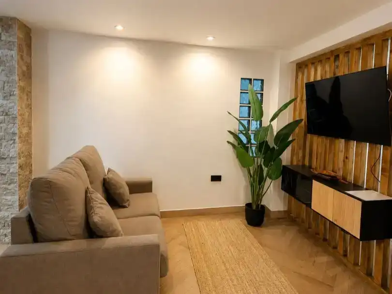 Sala d'estar de Pis en venda en  Sevilla Capital amb Aire condicionat