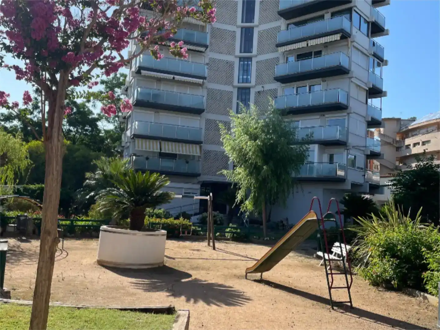 Vista exterior de Pis en venda en Castell d'Aro, Platja d'Aro i s'Agaró amb Aire condicionat, Piscina i Balcó
