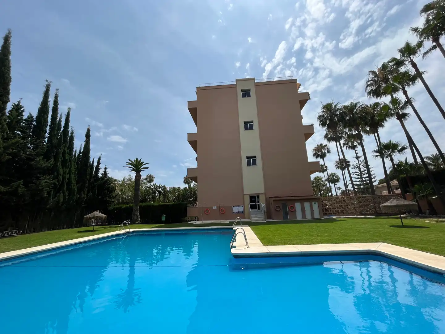 Attic for rent in Marbella, Málaga