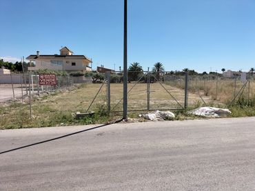 Terreny residencial en venda a Calle ALGORFA