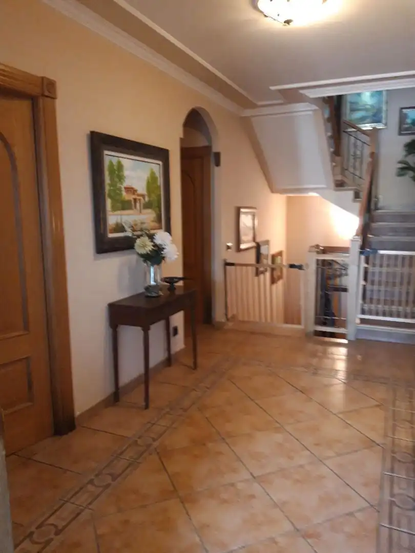 Casa o xalet en venda en Linares amb Aire condicionat, Calefacció i Jardí privat