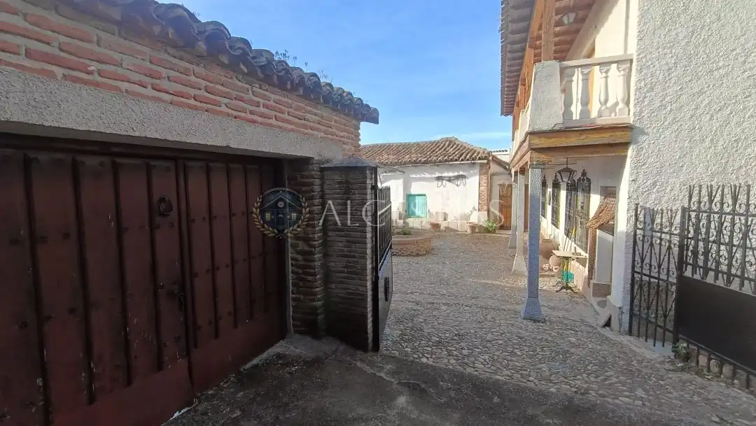 Exterior view of Houses for sale in Méntrida  with Heating, Storage room and Furnished
