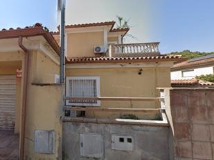 Exterior view of House or chalet for sale in Montcada i Reixac