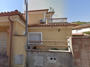 Chalet en venta en C/ Fluvia