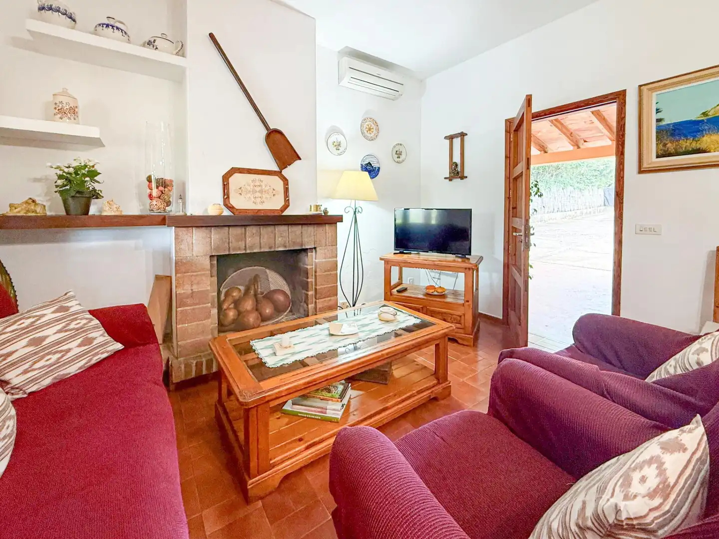 Living room of Country homes for sale in Pollença  with Air Conditioner, Heating and Private garden