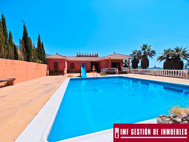 Casa-chalet en Venta en N/A, -1 en Canillas de Aceituno