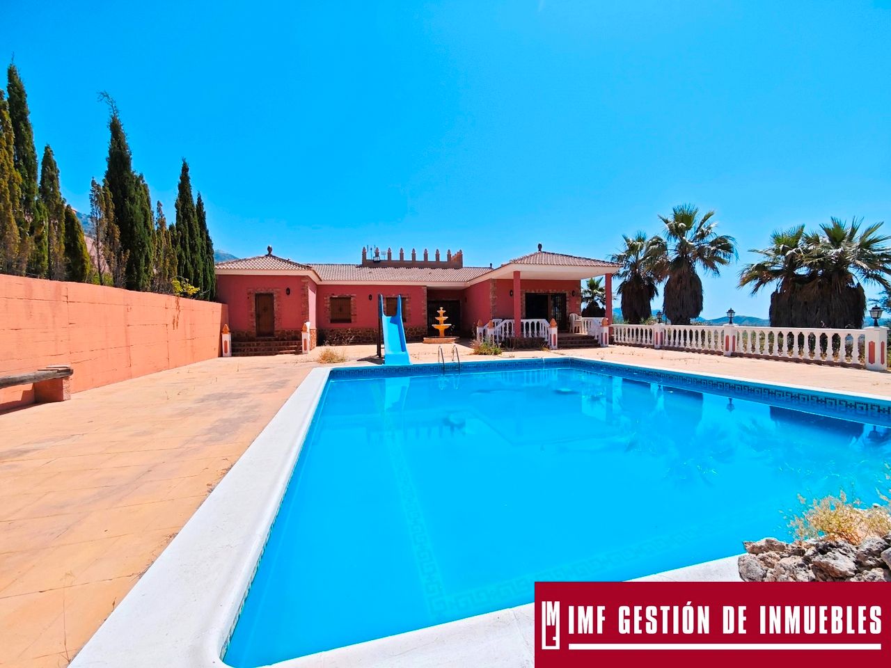 Exterior view of House or chalet for sale in Canillas de Aceituno  with Terrace, Swimming Pool and Furnished