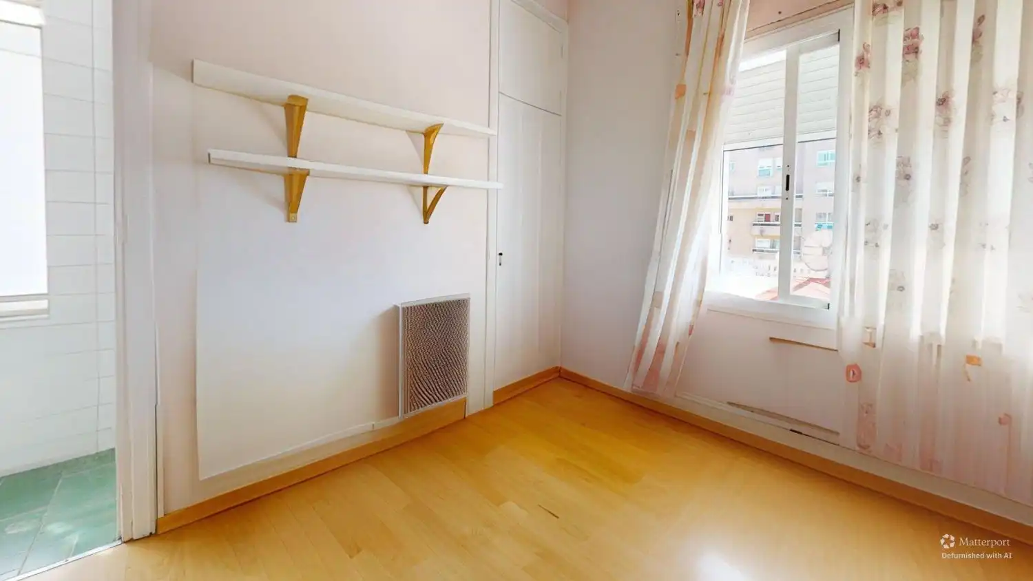 Bedroom of Flat for sale in Sevilla  with Air Conditioner, Terrace and Storage room
