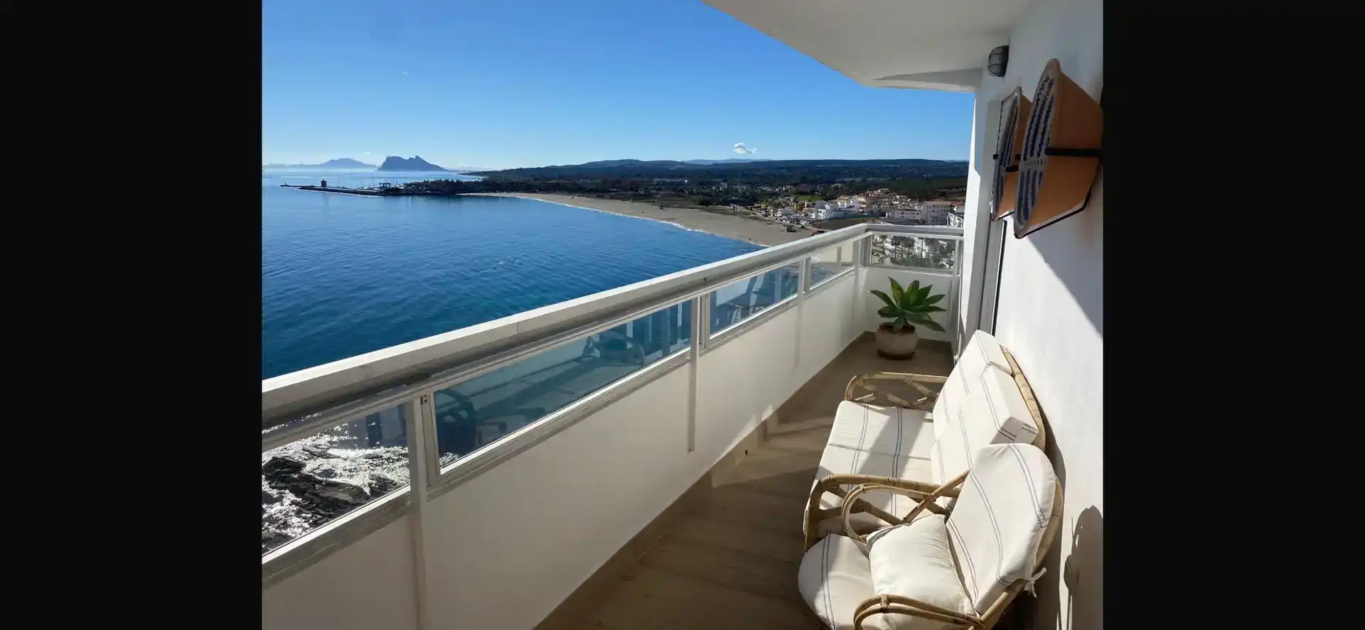 Terrasse von Wohnung zur Miete in Sotogrande mit Balkon