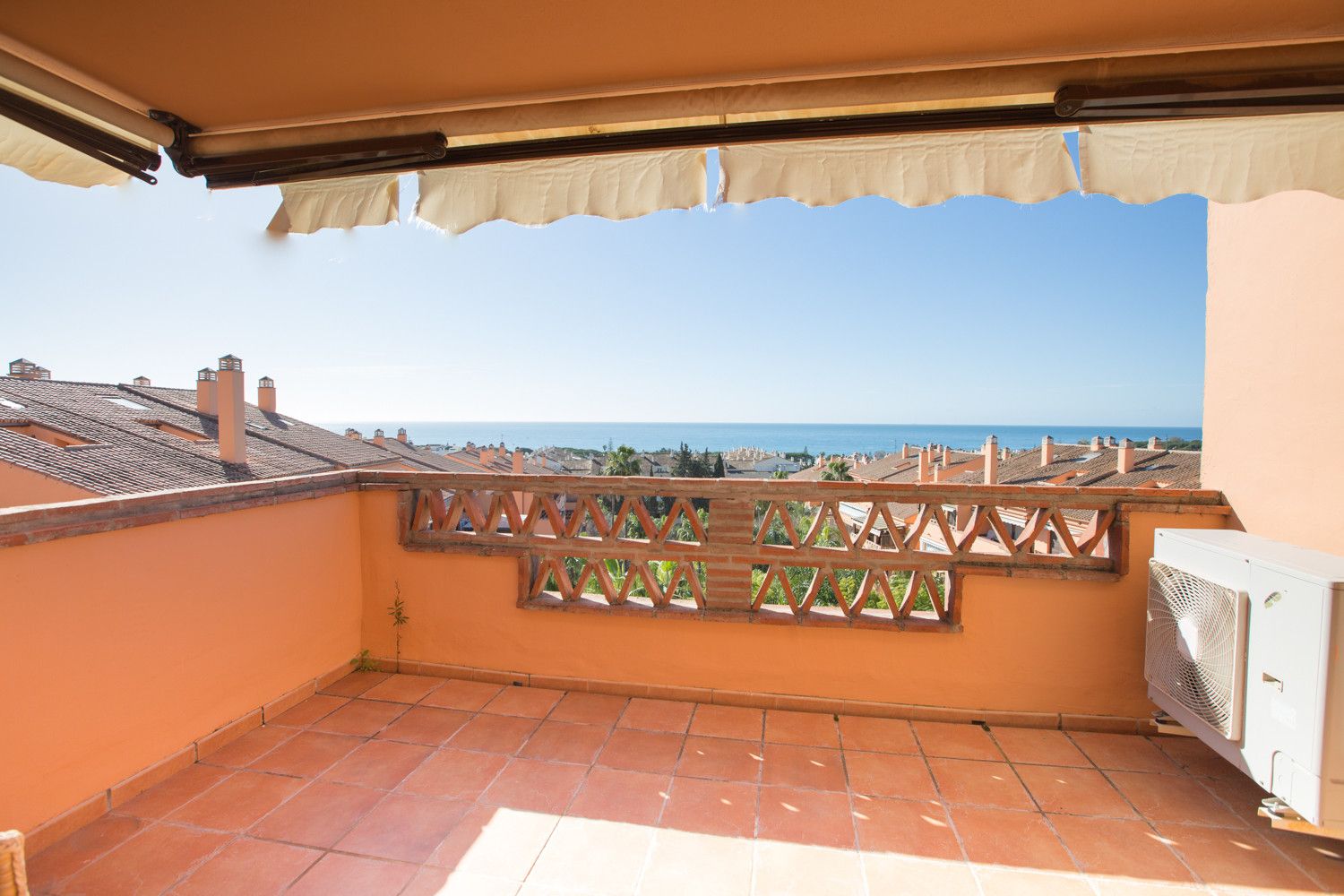 Terrace of Attic for rent in Marbella  with Air Conditioner, Storage room and Swimming Pool