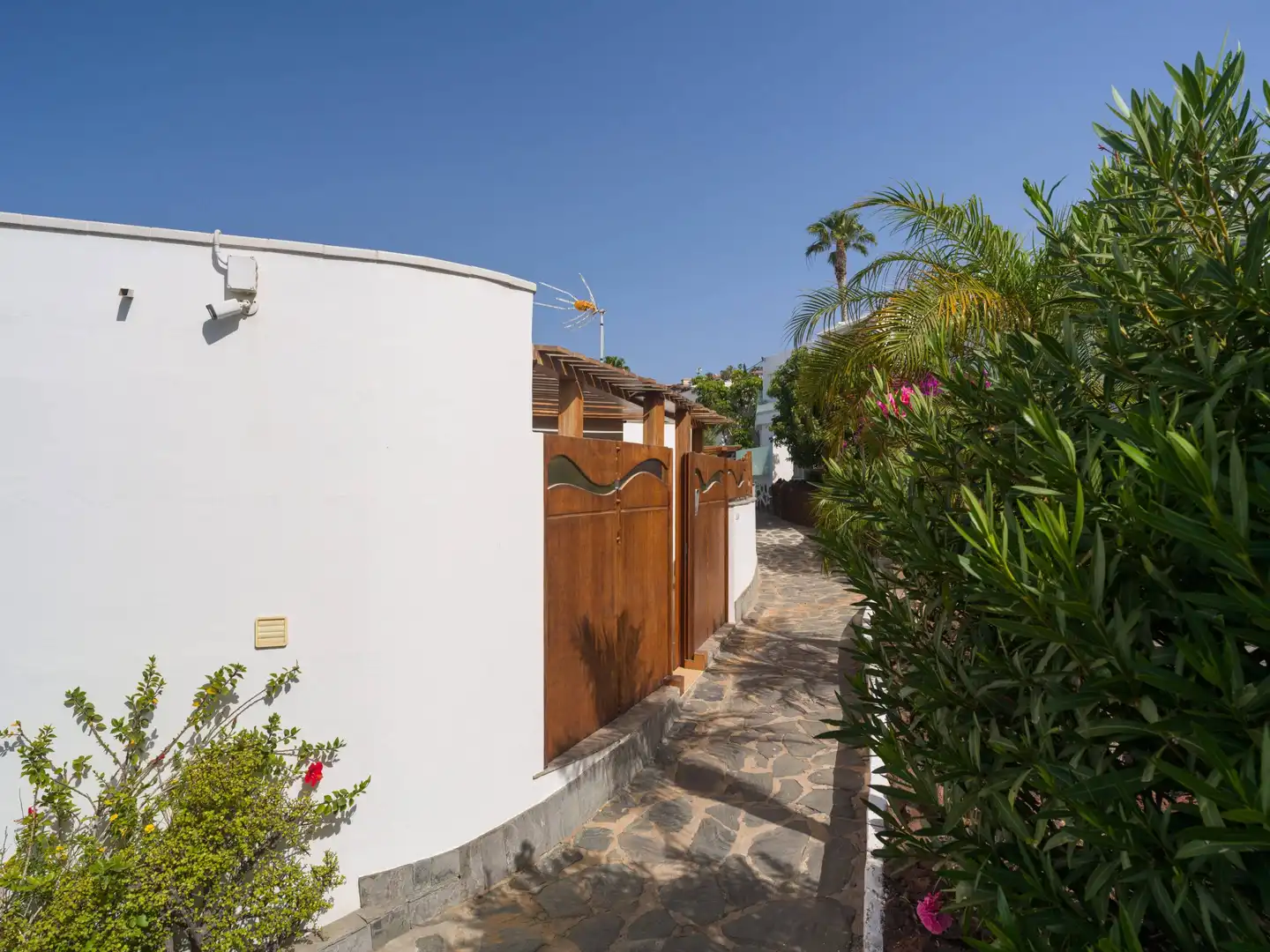 Vista exterior de Casa o chalet en venta en San Bartolomé de Tirajana con Aire acondicionado, Amueblado y Jacuzzi