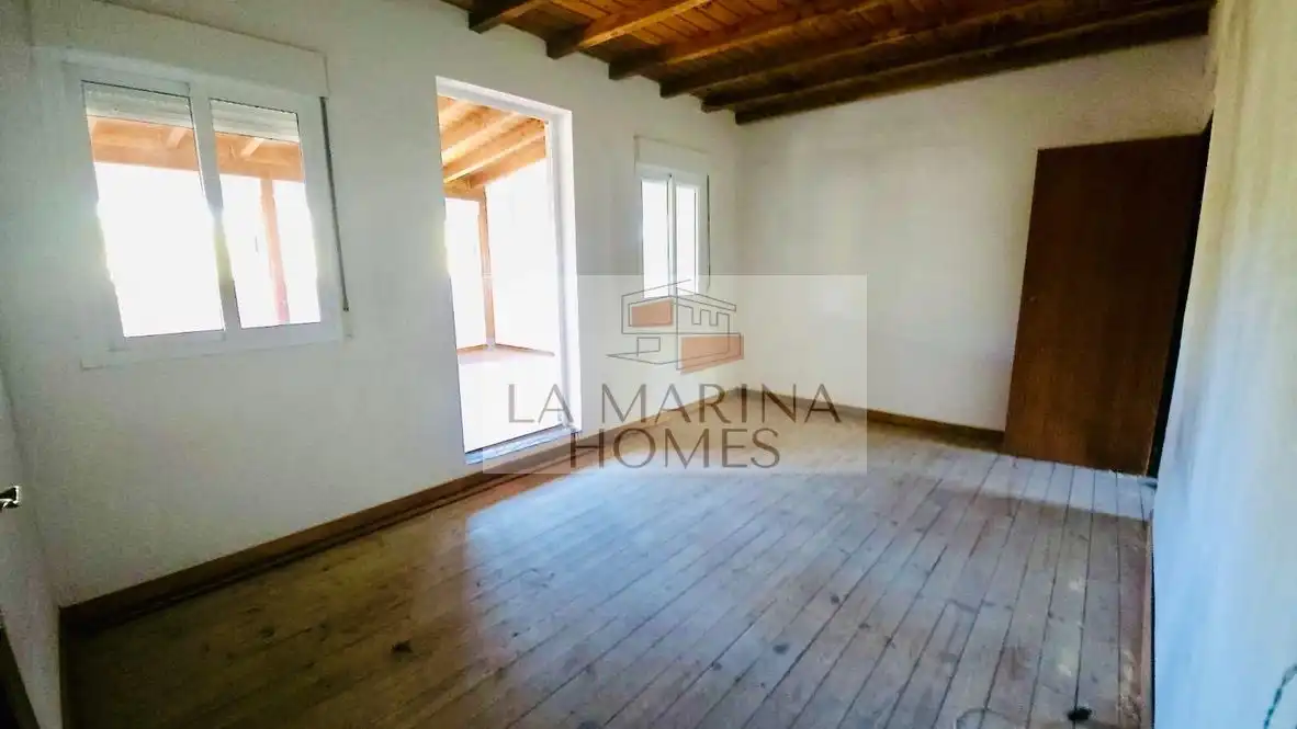 Sala d'estar de Finca rústica en venda en Nogueira de Ramuín, Ourense