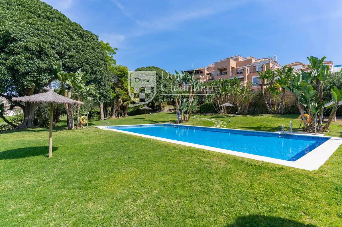 Pis amb piscina en venda a Terrazas de Guadalmina, imagen 2