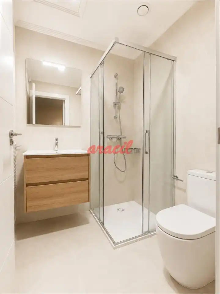 Bany de Apartament en venda en Ourense Capital  amb Calefacció i Balcó