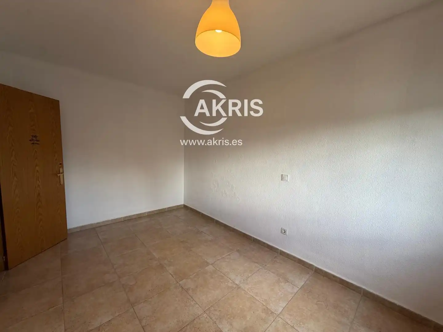 Schlafzimmer von Einfamilien-Reihenhaus zum Verkauf in Casarrubios del Monte mit Klimaanlage, Heizung und Terrasse