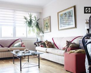 Living room of Flat to rent in  Madrid Capital  with Air Conditioner and Balcony