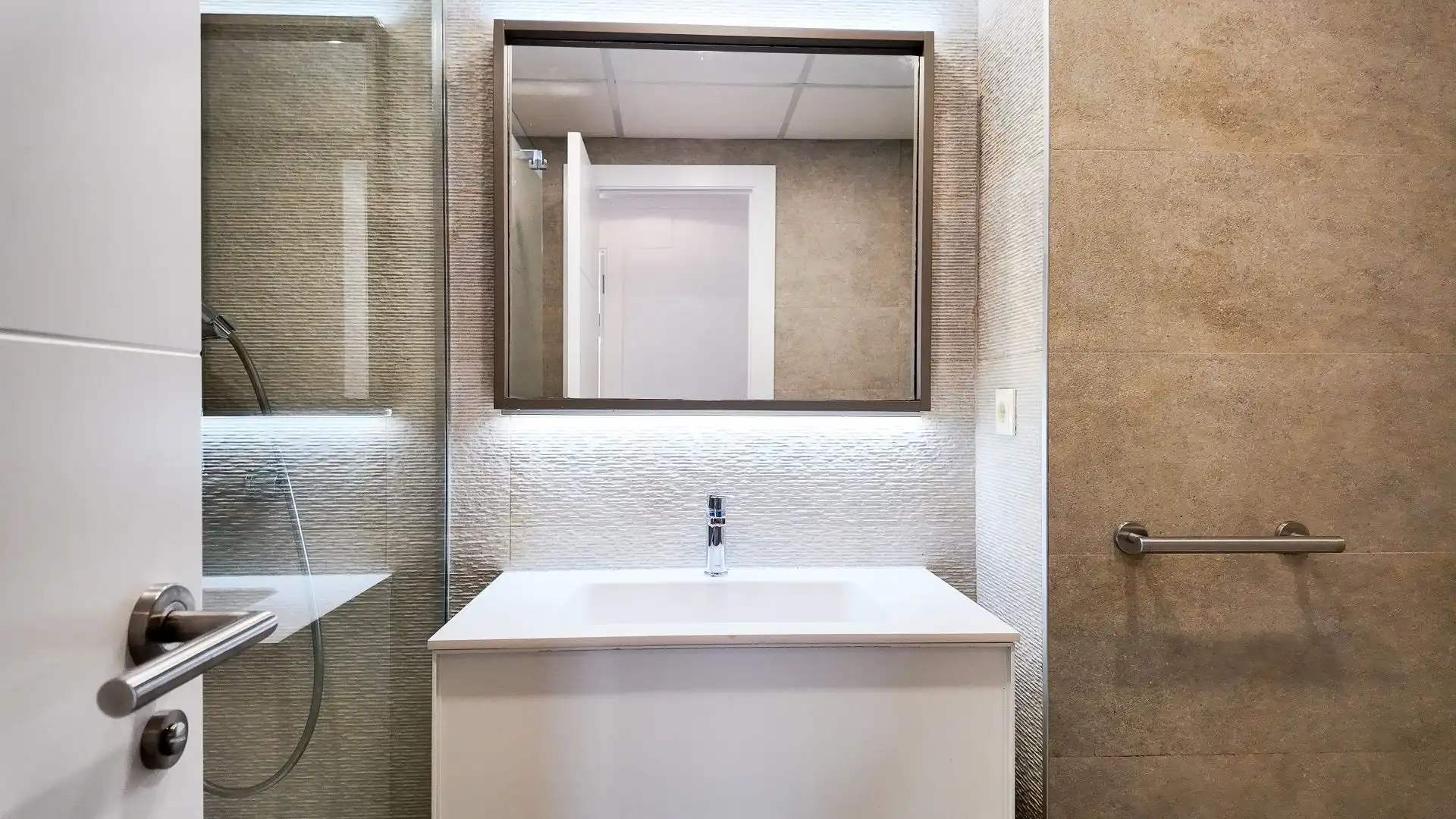 Bathroom of Attic for sale in Puçol  with Air Conditioner, Heating and Terrace