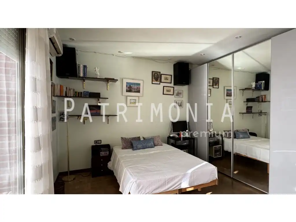 Habitación de Ático en venta en Barcelona