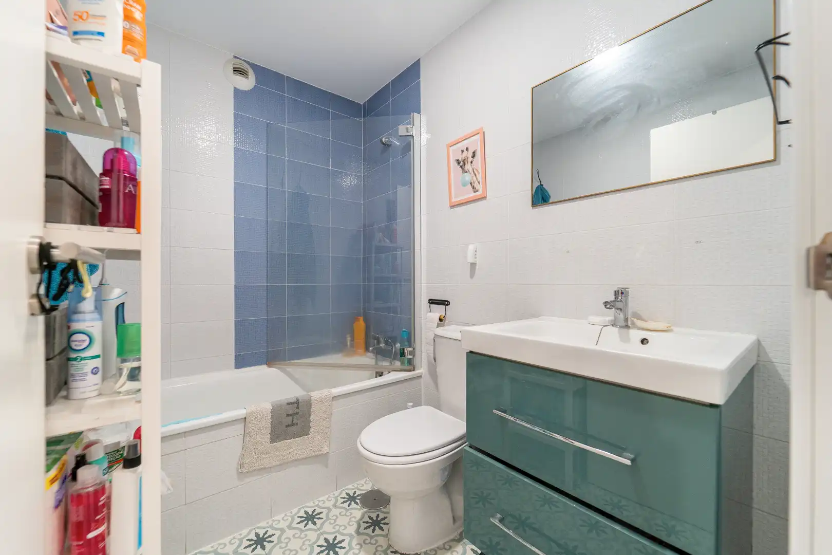 Badezimmer von Wohnung zum Verkauf in Móstoles mit Klimaanlage, Heizung und Abstellraum