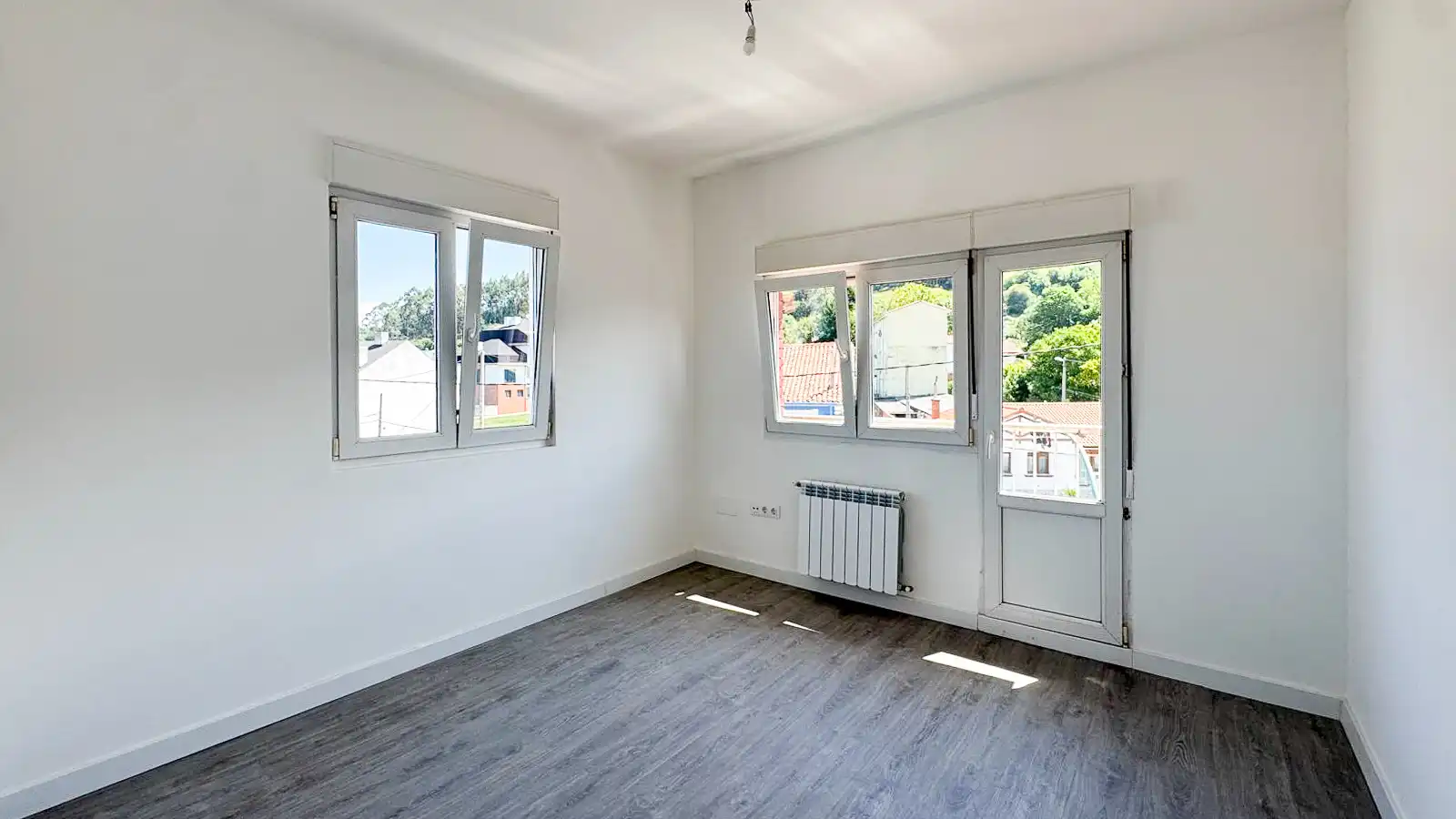 Schlafzimmer von Wohnung zum Verkauf in Torrelavega  mit Heizung, Parkett und Balkon