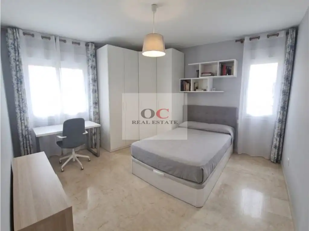 Dormitori de Casa o xalet en venda en Murcia