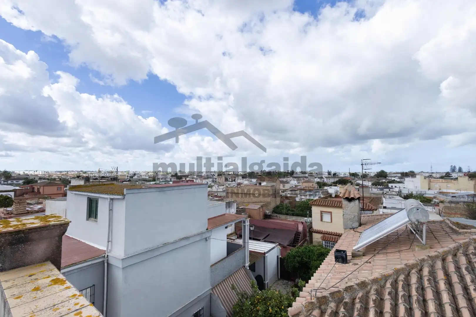 Exterior view of Houses for sale in Sanlúcar de Barrameda  with Air Conditioner, Private garden and Terrace