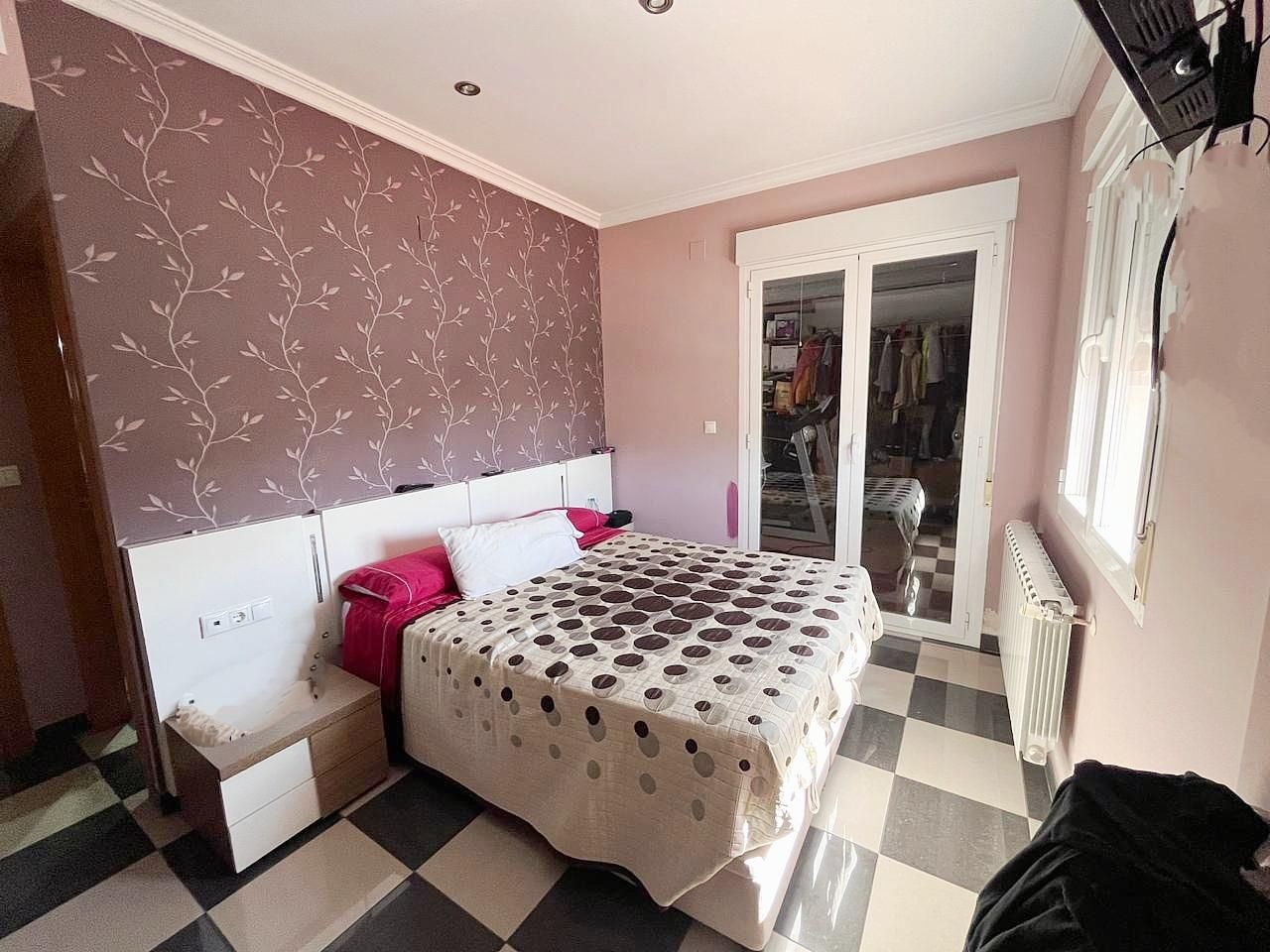 Habitación de Ático en venta en Hellín con Aire acondicionado, Calefacción y Terraza