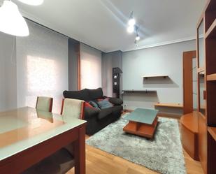 Sala d'estar de Pis de lloguer en Oviedo  amb Calefacció