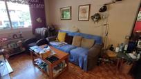 Sala d'estar de Pis en venda en  Barcelona Capital amb Parquet i Moblat