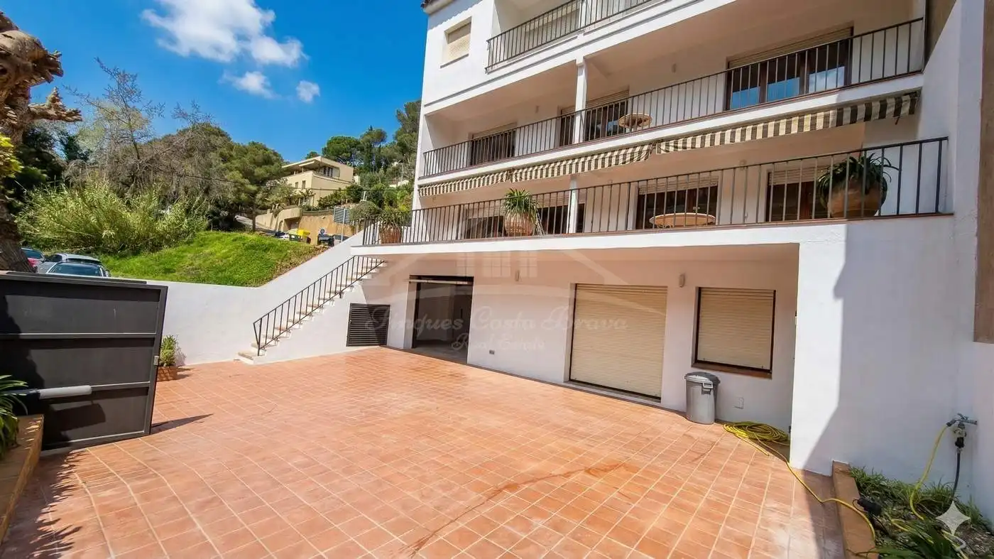 Vista exterior de Casa o xalet en venda en Palafrugell amb Aire condicionat, Calefacció i Terrassa