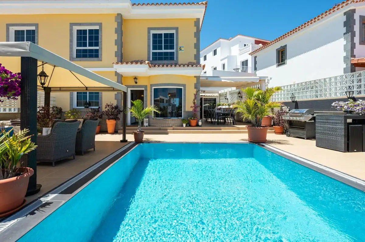 Piscina de Casa adosada en venda en Mogán amb Jardí privat, Terrassa i Piscina
