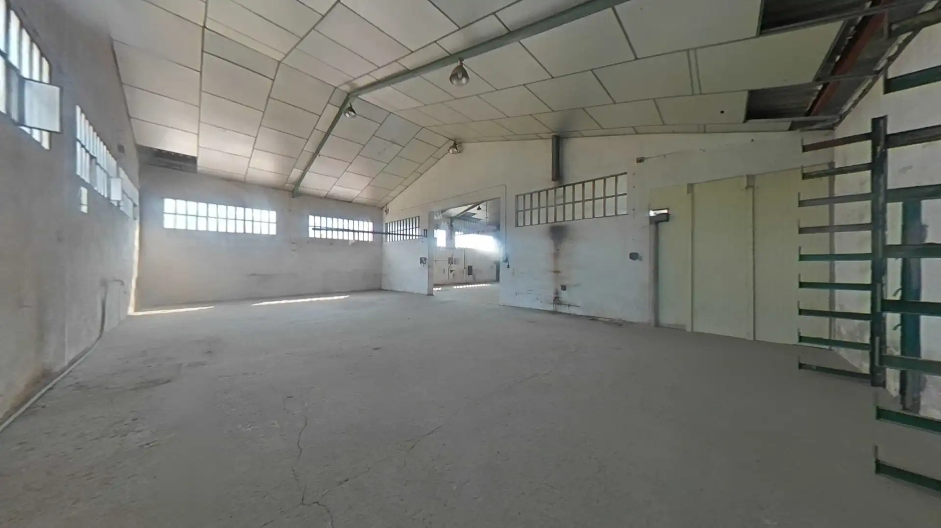 Nave industrial in vendita a TV-2034