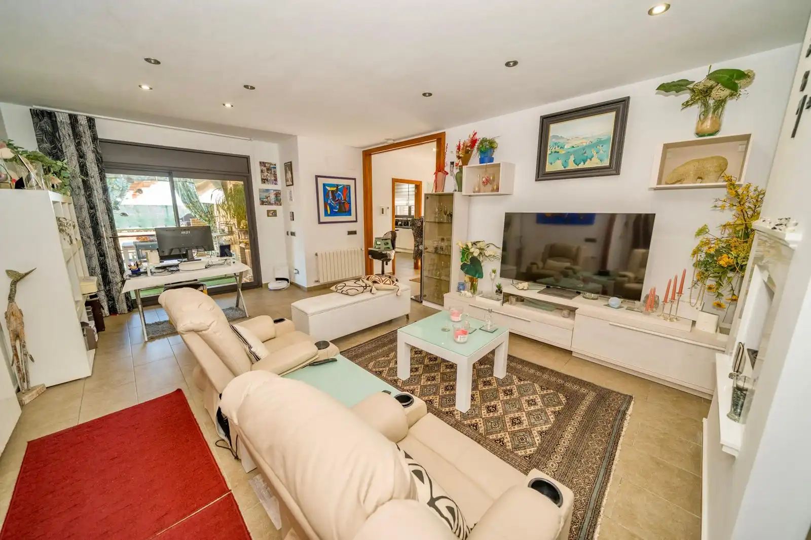 Sala d'estar de Casa o xalet en venda en Torroella de Fluvià amb Aire condicionat, Calefacció i Jardí privat