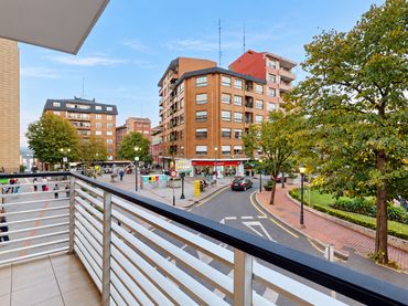 Appartamento con balcone in vendita a Alameda las Llanas Kalea