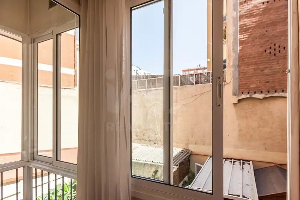 Habitación de Piso en venta en Barcelona con Aire acondicionado y Calefacción