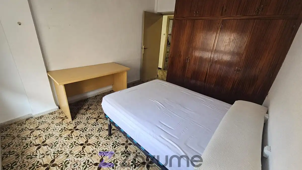 Flat for rent in Calle Pintor Joaquín, San Antón
