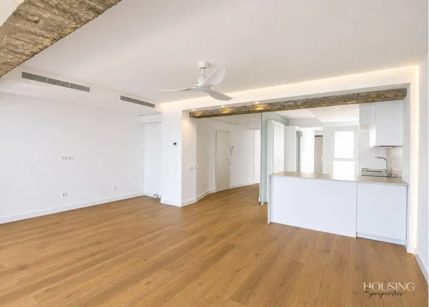 Sala d'estar de Àtic de lloguer en  Palma de Mallorca amb Aire condicionat, Calefacció i Parquet
