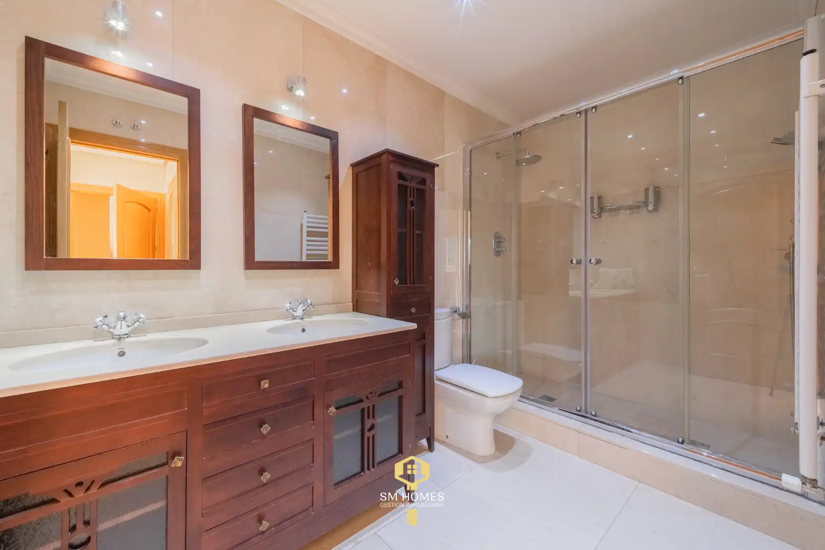 Baño de Casa adosada en venta en Coslada con Calefacción, Jardín privado y Terraza