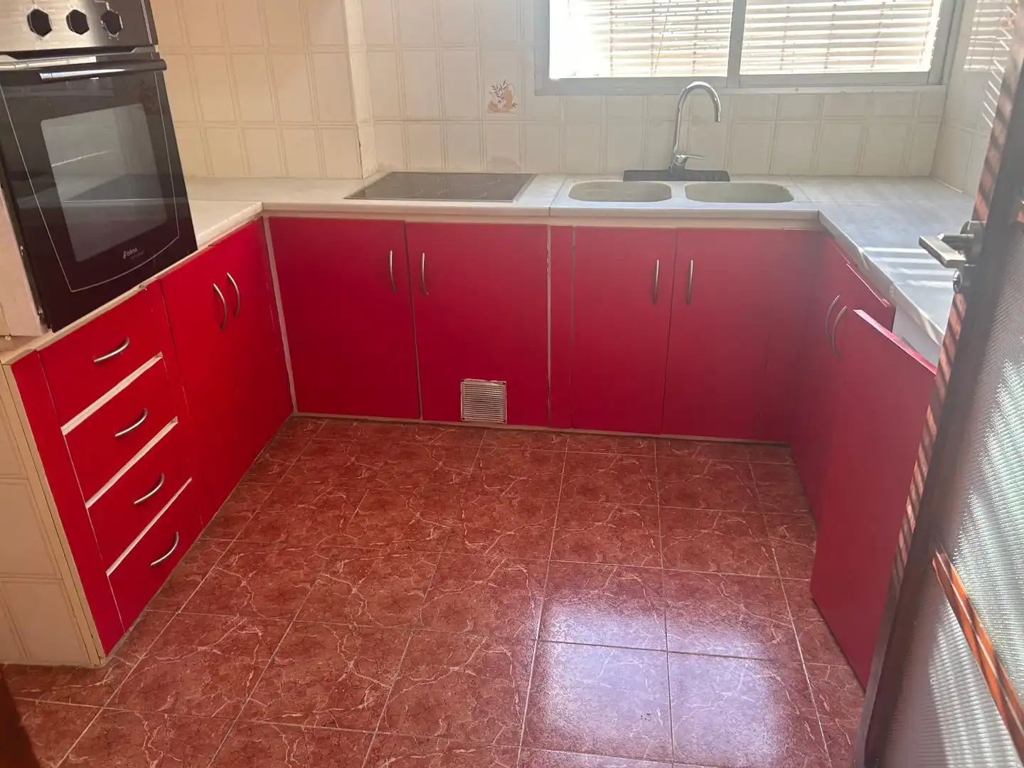 Cocina de Piso en venta en Sueca con Terraza, Trastero y Horno